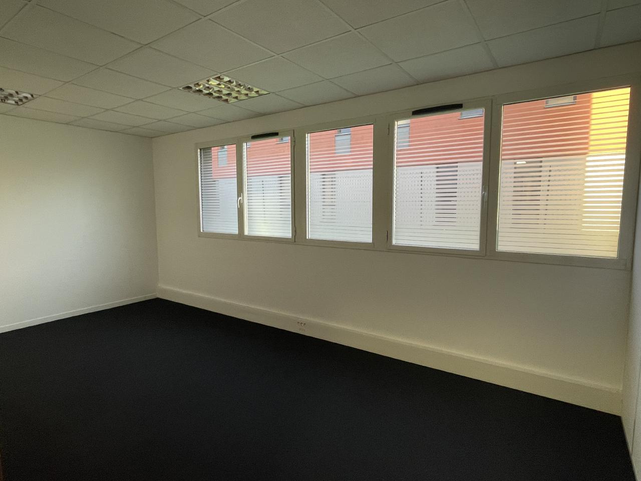 Bureau Saint-Grégoire 806m² Location bureau Saint-Grégoire Ille-et-Vilaine OLBUR2112805 5